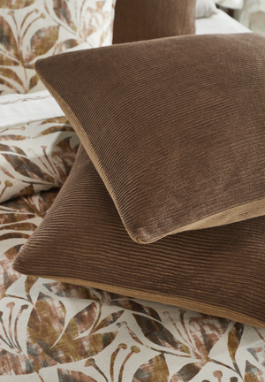 Amory Coverlet, Tobacco