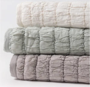 Ruched Quilt - Ivory