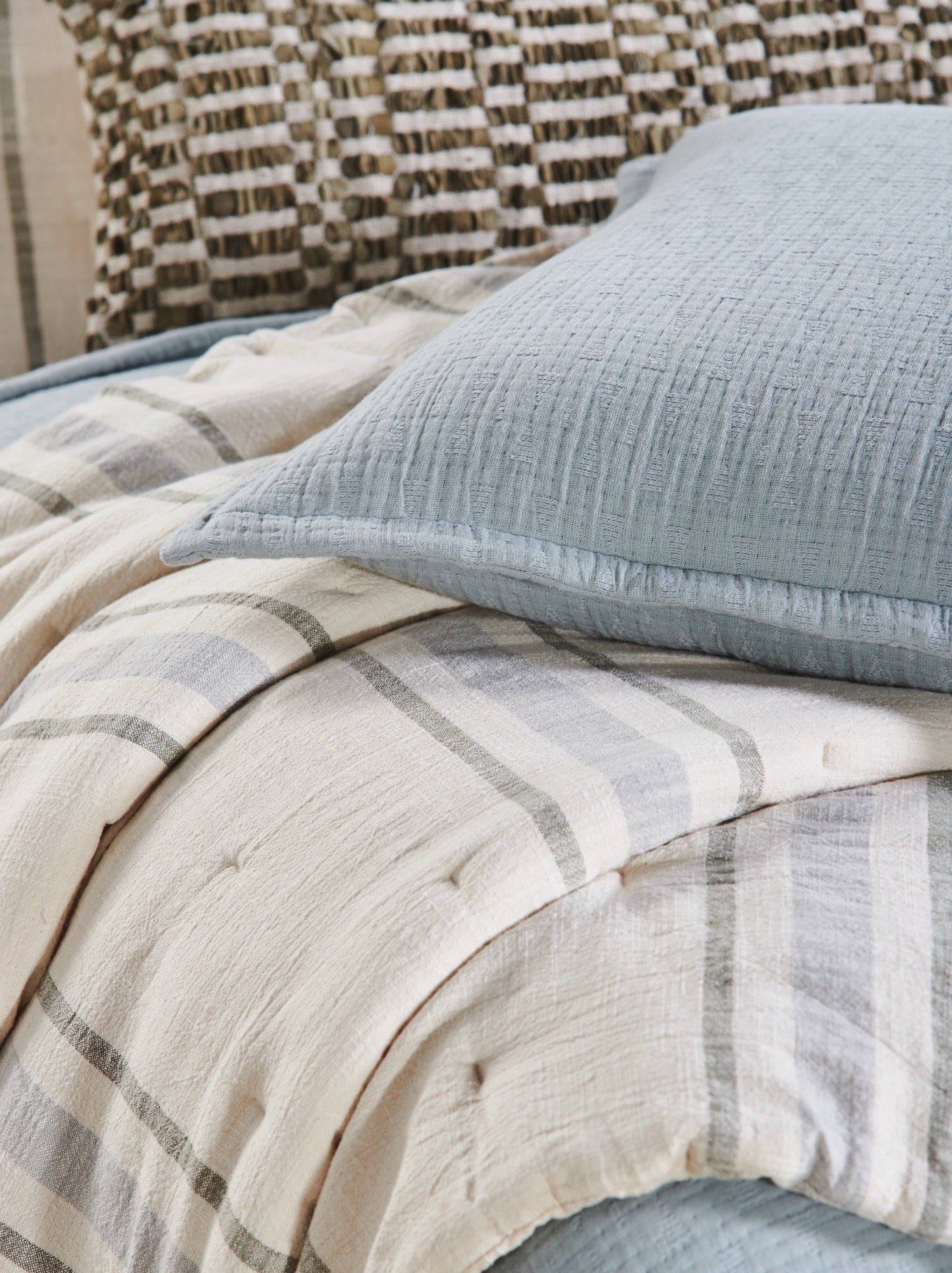 Collins Quilt, Limestone