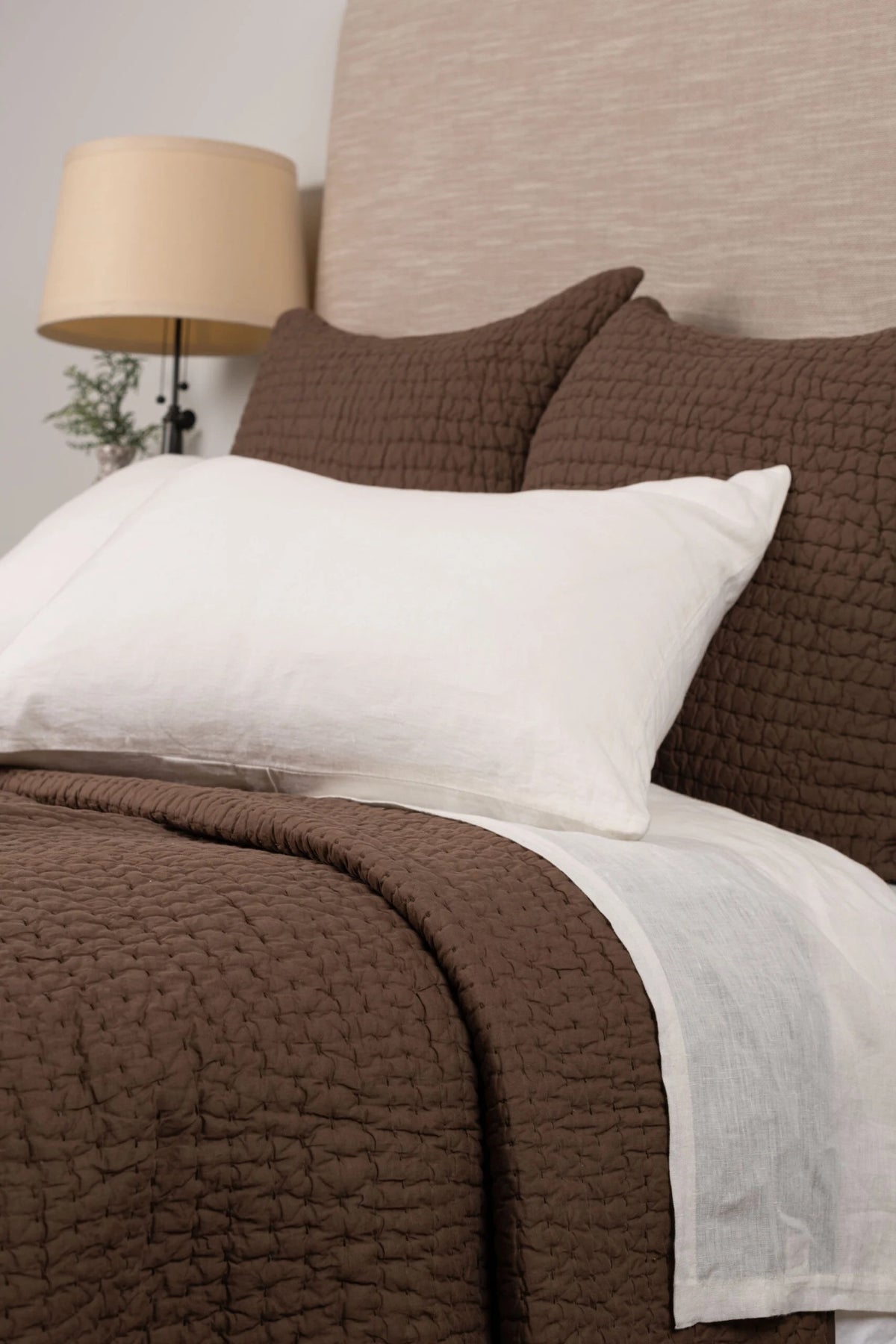 Maegan Quilt, Tobacco