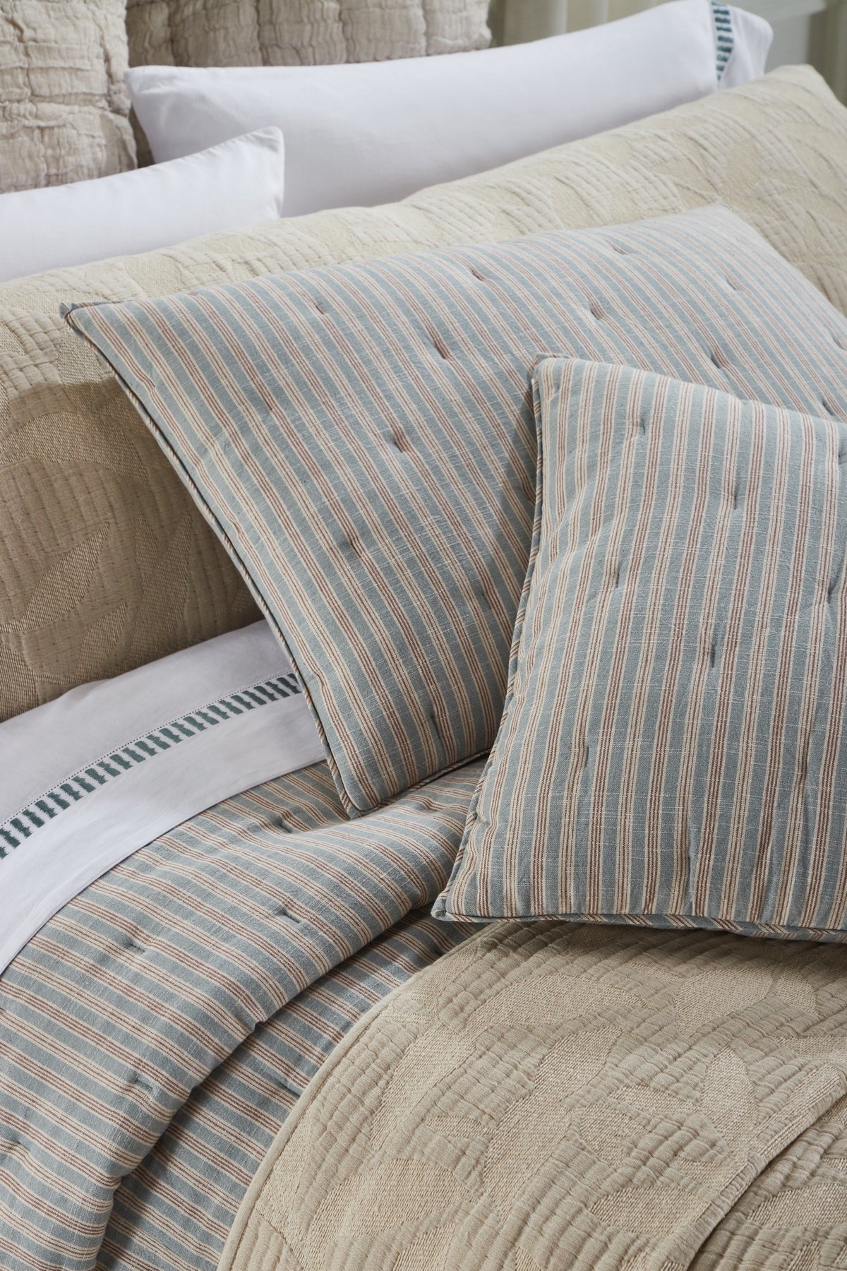 Mallory Quilt, Mineral