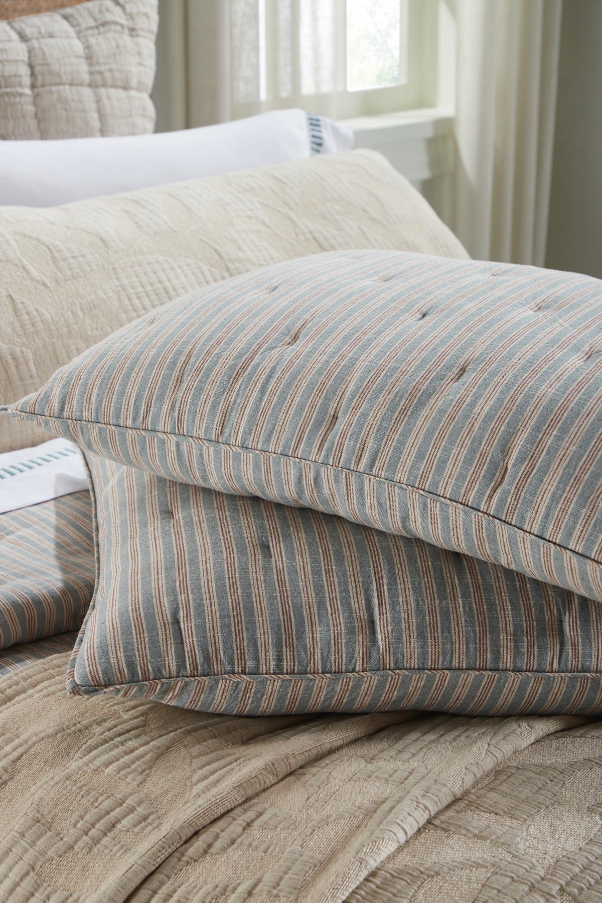 Mallory Quilt, Mineral