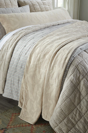 Mallory Quilt, Mineral