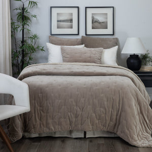 Mesa Linen & Velvet Quilt - Mushroom