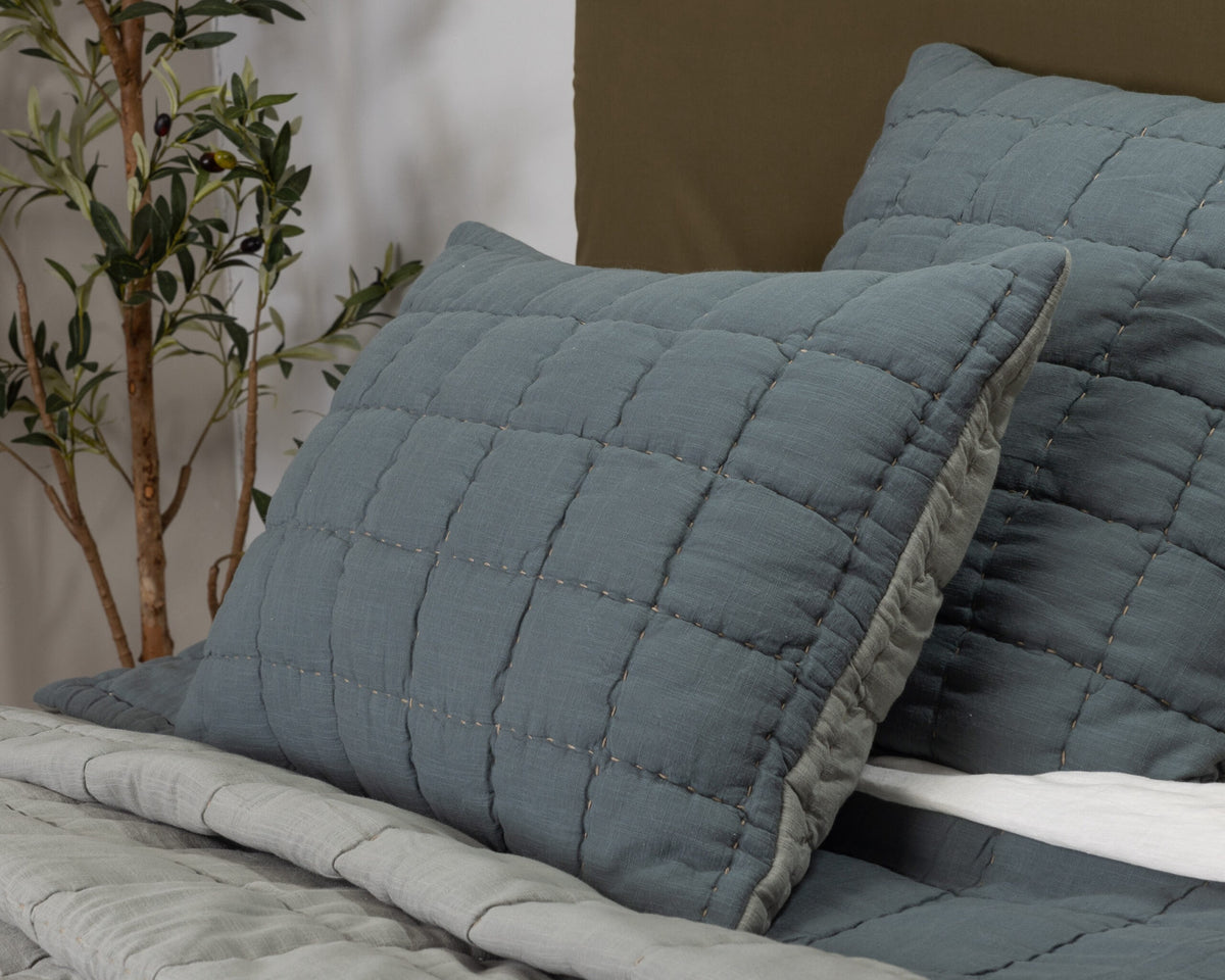 Spencer Quilt, Mineral