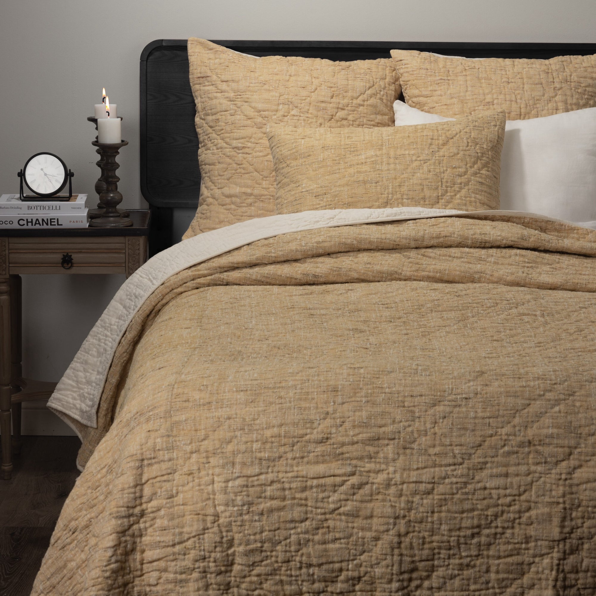 Adley Quilt, Champagne