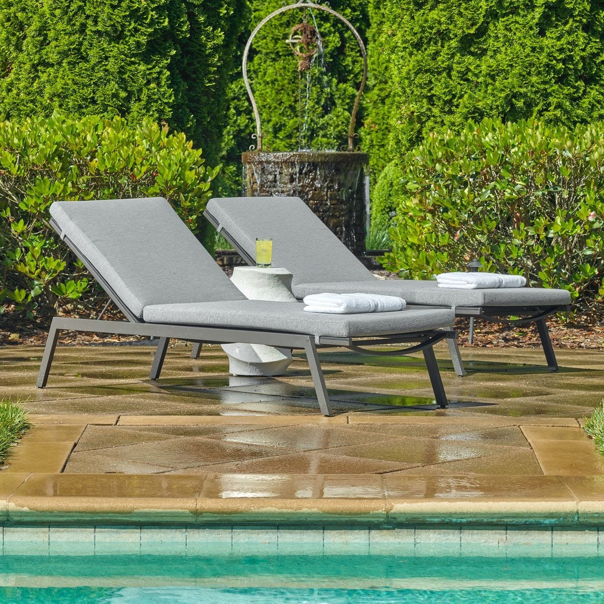 Bea Outdoor Poll Chaise Cushion