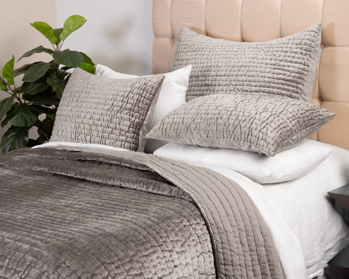 Baldwin Quilt, Ash Grey