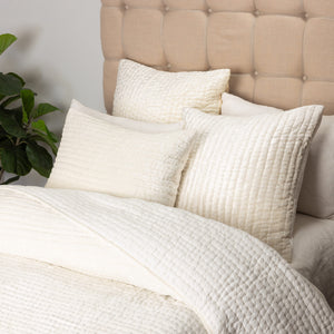 Baldwin Quilt, Ivory