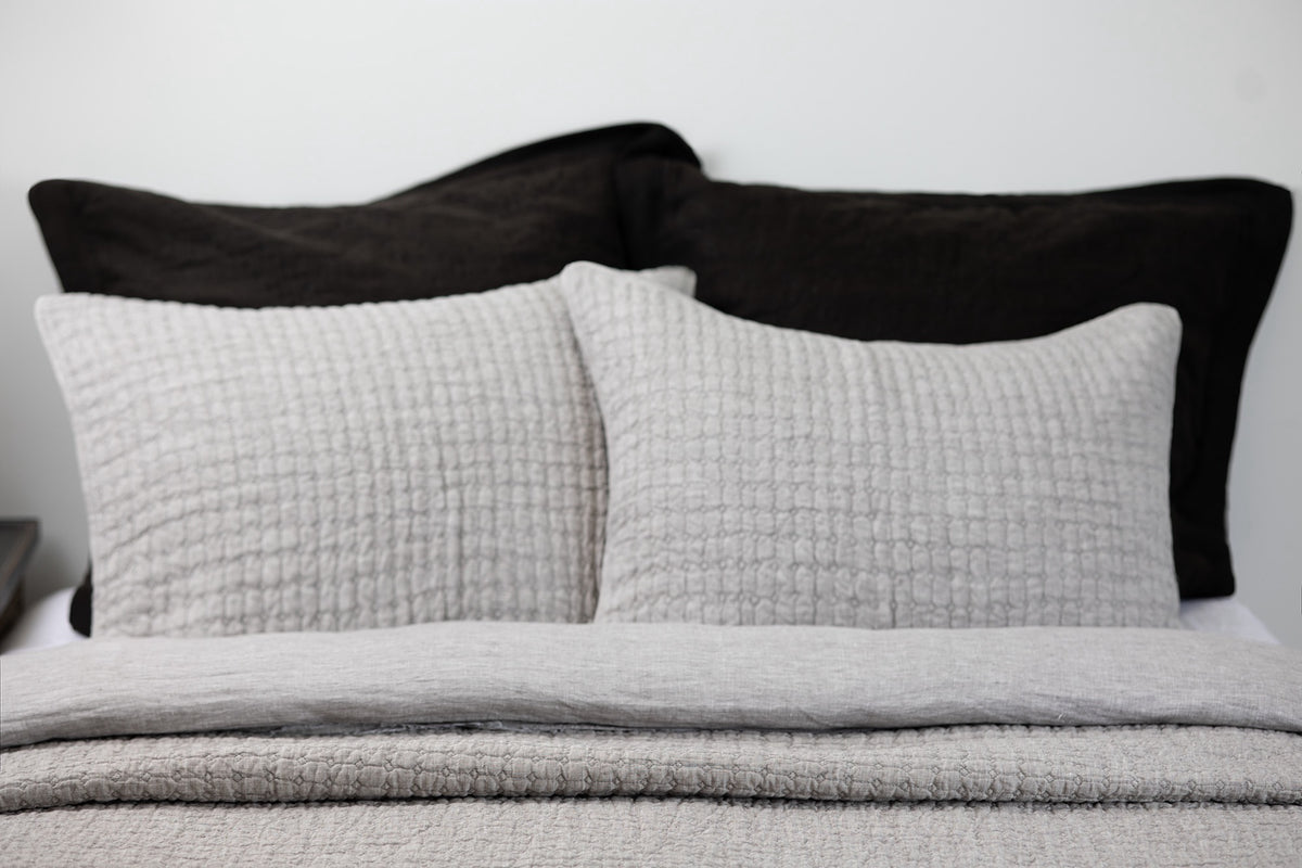 Catalina Linen Quilt, Grey Chambray