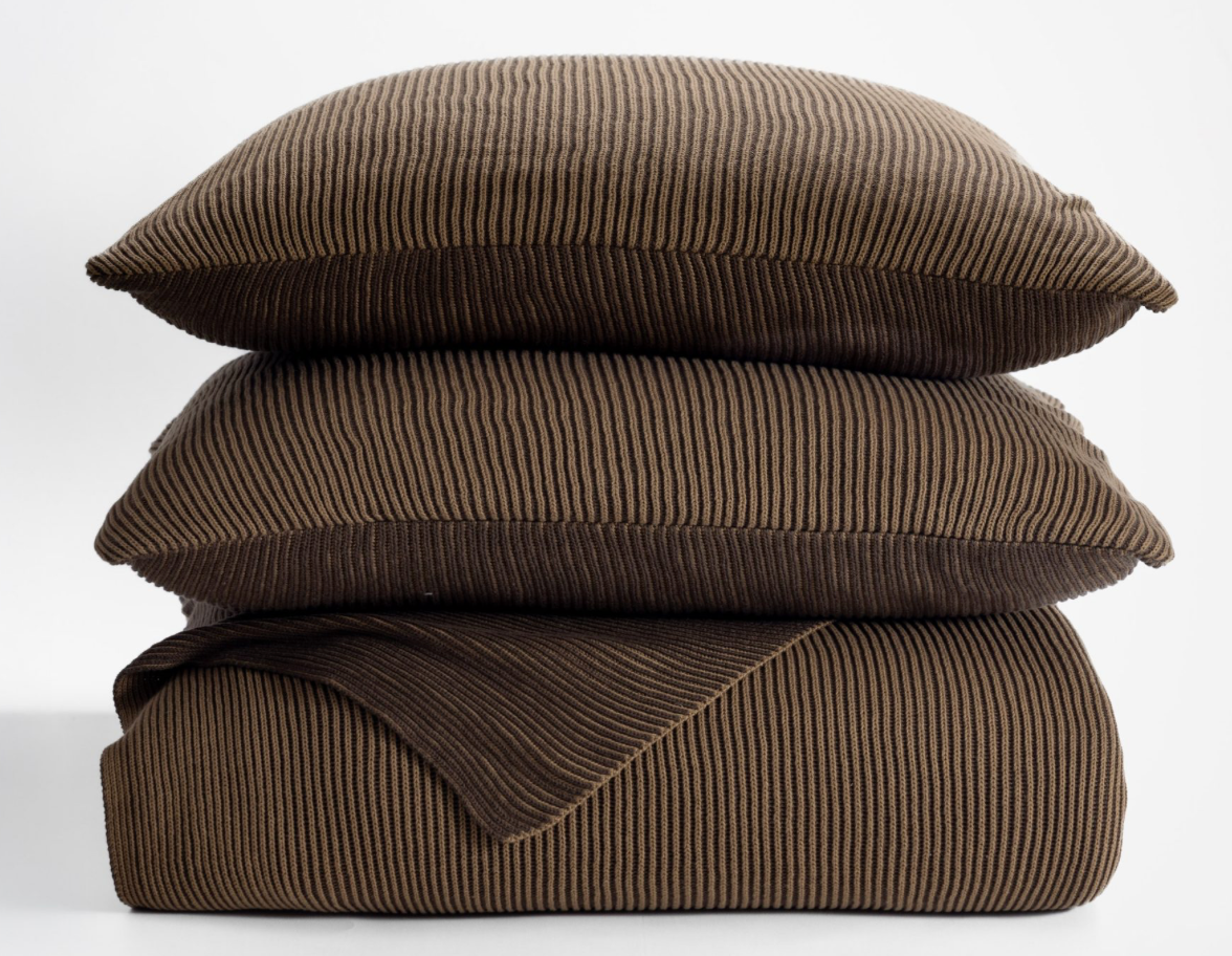 Amory Coverlet, Tobacco