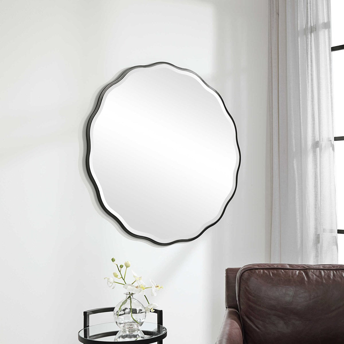 Anita Round Mirror, Black