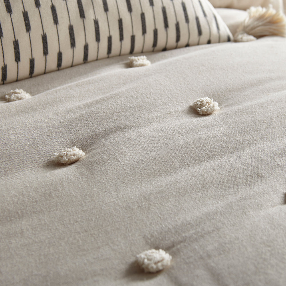 Astrid Quilt- Natural