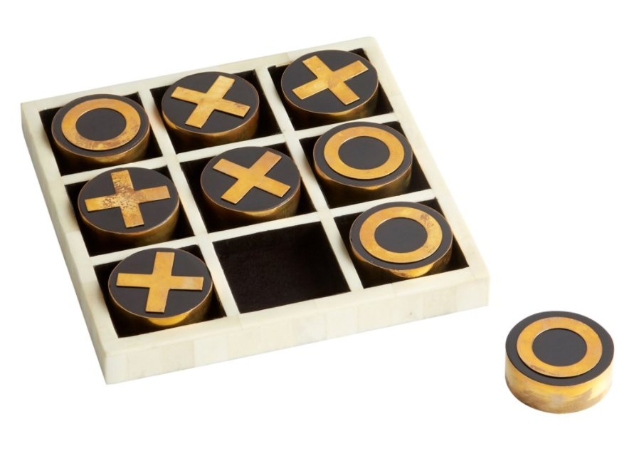 Noughts & Crosses Sculptr