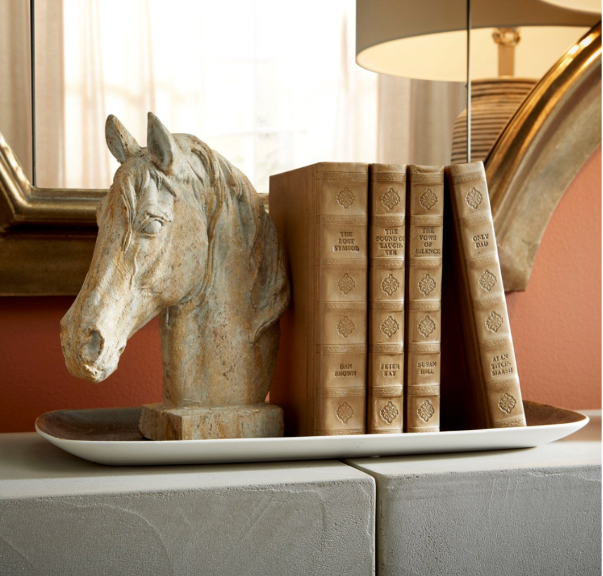 Majestic Mane Sculpture