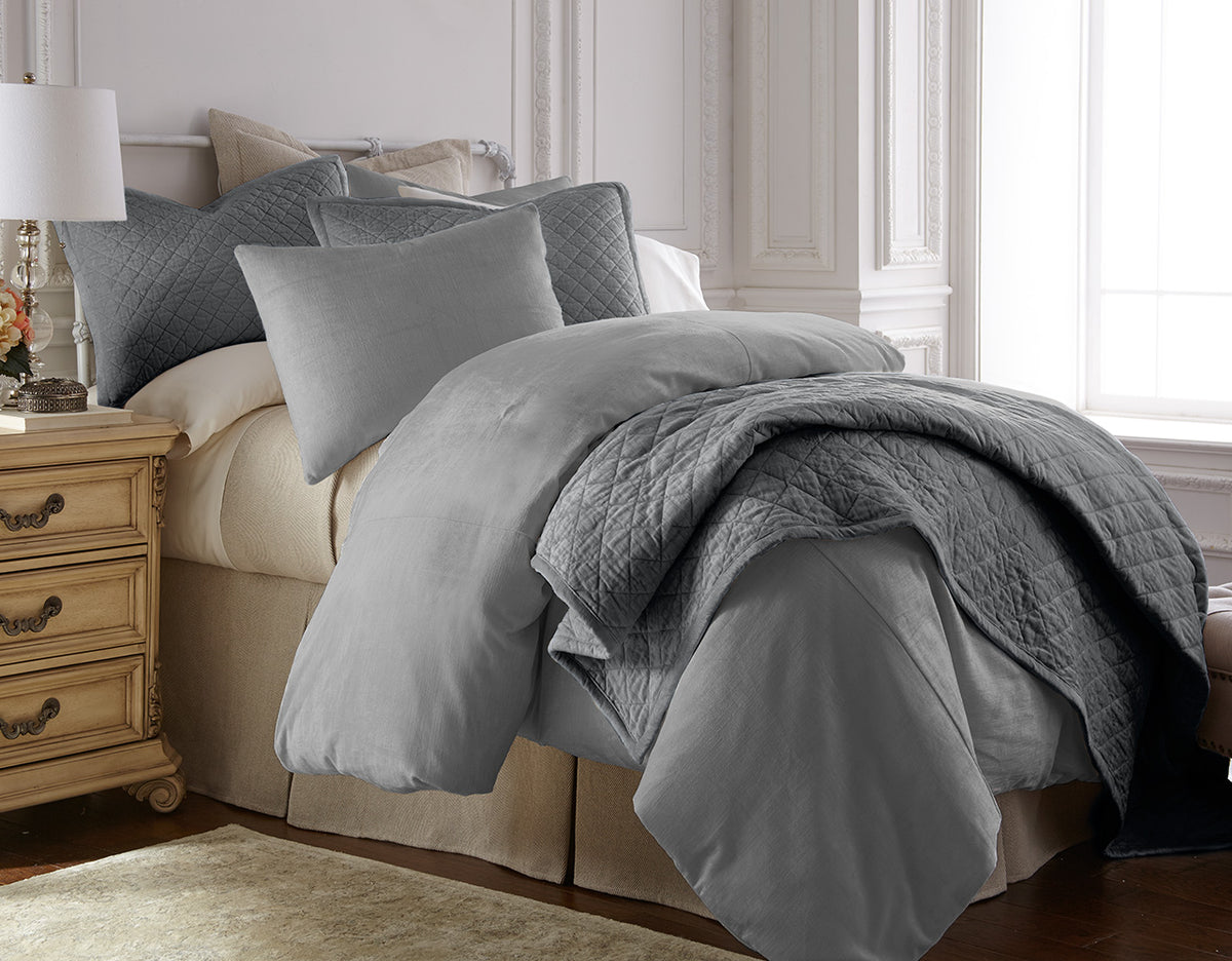 Simona Quilt- Limestone