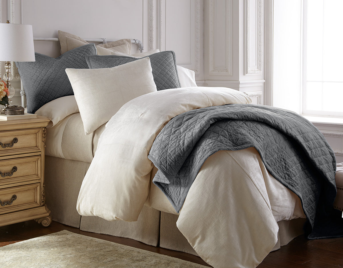 Simona Quilt- Limestone