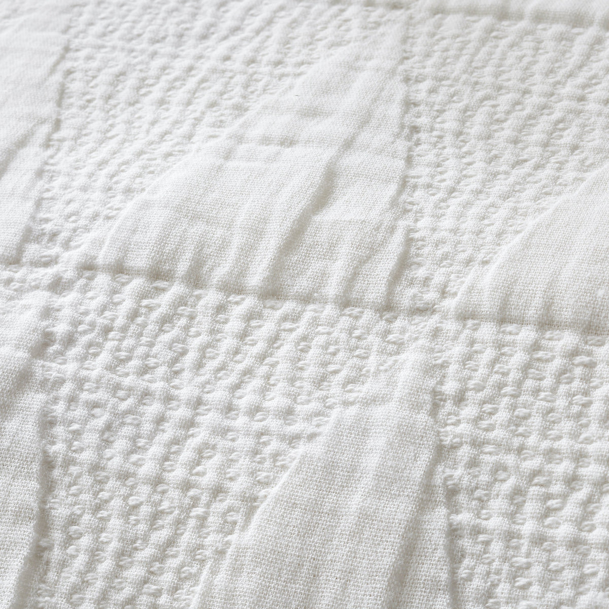 Zion Quilt- Ivory
